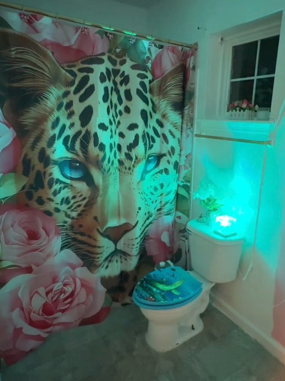 SHEIN Leopard Face Shower Curtain with Pink Roses